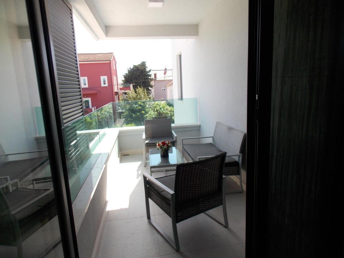 Novi Apartman Beti Blizu Plaze S Besplatnim Parkingom, Puntamika - Zadar Apartment Екстериор снимка